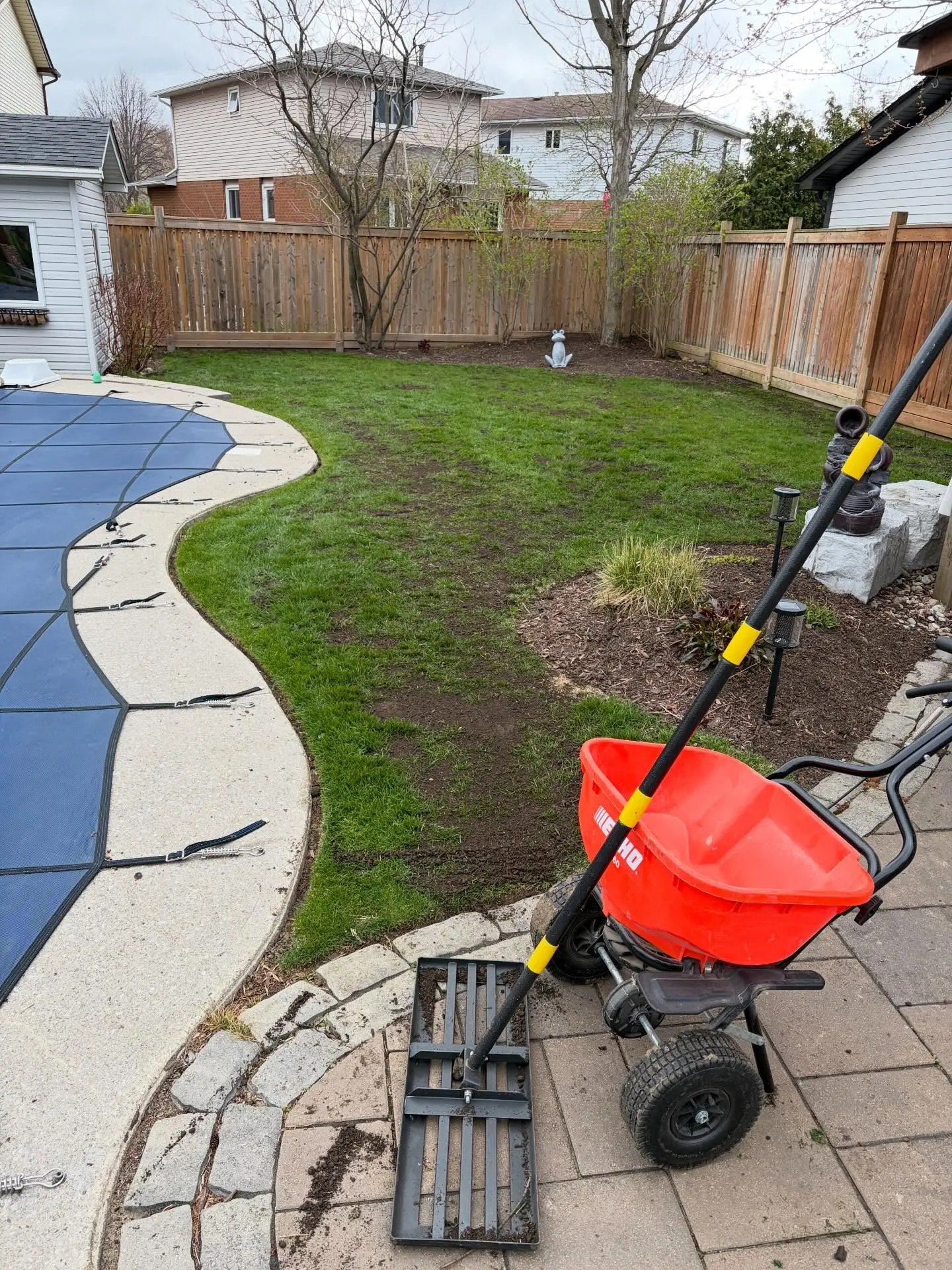 We were busy with aeration, overseeding, and top-dressing jobs in Port Perry and Courtice this week.